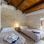 Antica Aia Con Piscina Вилла *