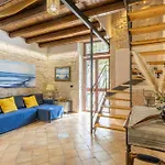 Вилла Antica Aia Con Piscina Шикли