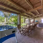 Antica Aia Con Piscina Вилла