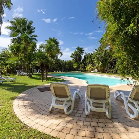 Вилла Antica Aia Con Piscina *