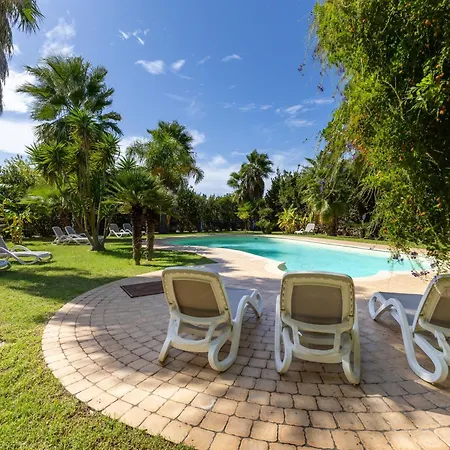 Villa Antica Aia Con Piscina *